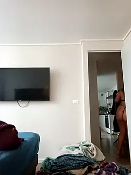 Snapshot of Morenitha-XXX chatting on October 6, 2:45 pm Morenitha-XXX online show from October 6, 2:45 pm