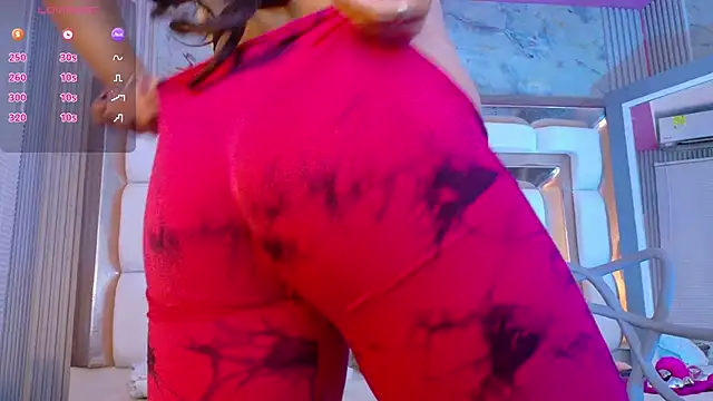 valkiria moore online show from October 2, 9:53 pm