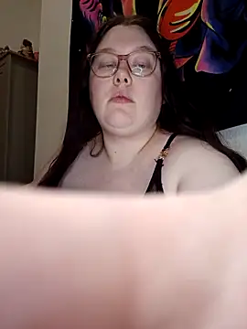 Sexycurvyemilyy online show from March 18, 10:15 pm