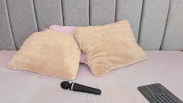 samantha stan online show from January 15, 1:39 pm