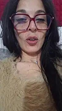 patatinahot87 online show from February 25, 5:44 pm