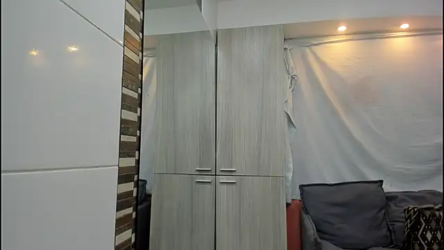 Mhelanny2 online show from November 25, 6:20 pm