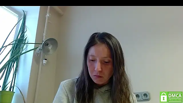 Snapshot of Sophi_Cute chatting on October 17, 2:53 pm Sophi Cute online show from October 17, 2:53 pm