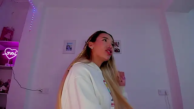  viioletweekend  online show from January 9, 10:47 pm