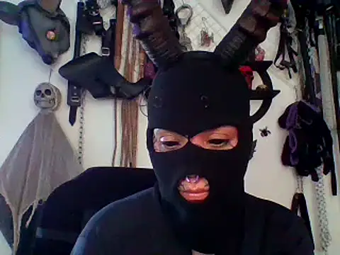 FeticheMacabre online show from April 26, 7:44 pm