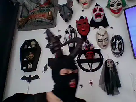 Snapshot of FeticheMacabre chatting on September 12, 5:31 pm FeticheMacabre online show from September 12, 5:31 pm