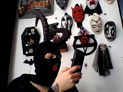 Snapshot of FeticheMacabre chatting on September 14, 4:49 pm FeticheMacabre online show from September 14, 4:49 pm