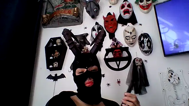 Snapshot of FeticheMacabre chatting on September 20, 5:33 pm FeticheMacabre online show from September 20, 5:33 pm