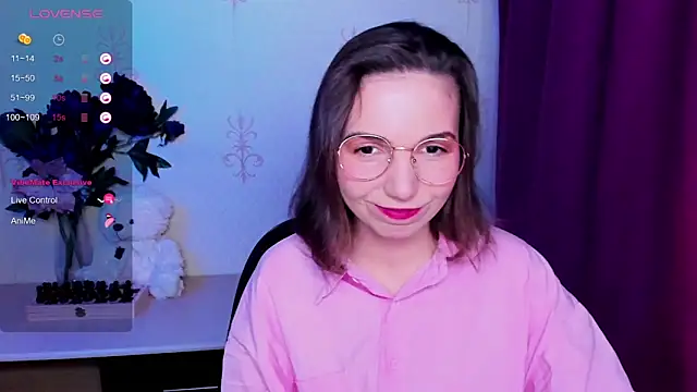 KindHazelHere  online show from March 10, 6:12 pm