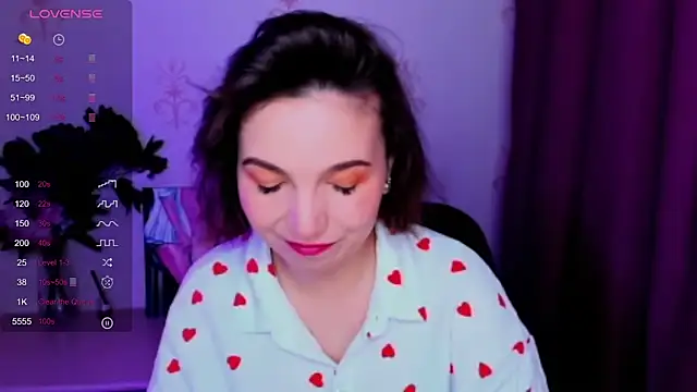 KindHazelHere  online show from October 18, 8:06 am