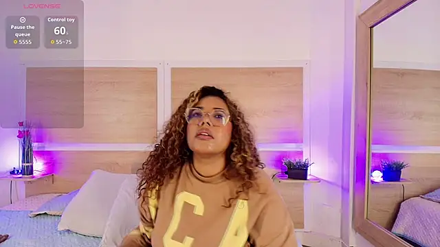  nickypurple  online show from October 7, 7:18 pm