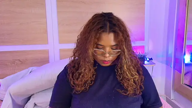  nickypurple  online show from June 29, 6:40 pm