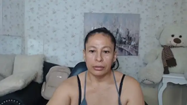 mature martina online show from June 4, 10:47 pm