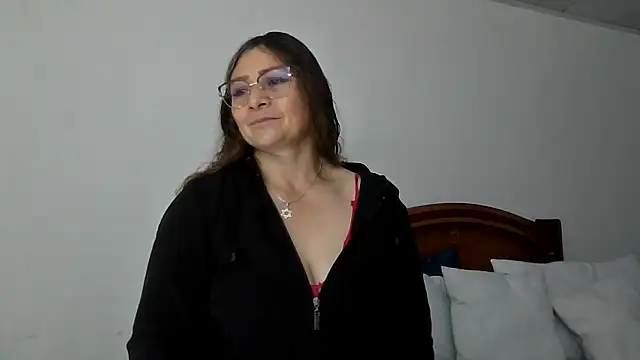 ruby-milf1 online show from October 10, 11:31 pm