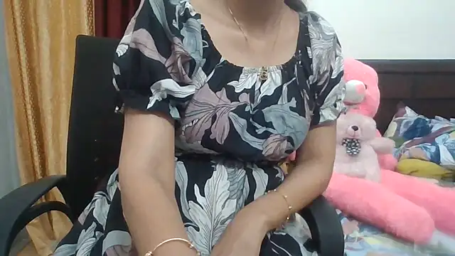 Sexy iknoor online show from July 7, 6:47 am