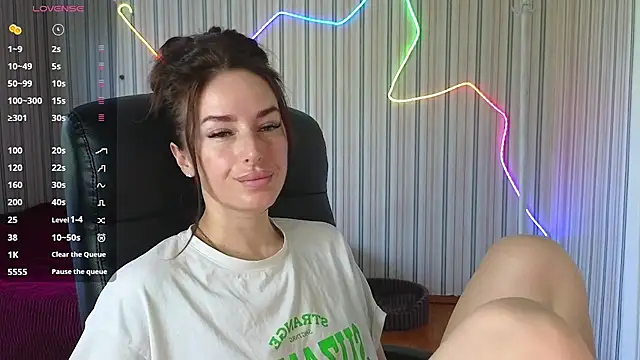 xx adrihanna xx online show from July 2, 6:41 am