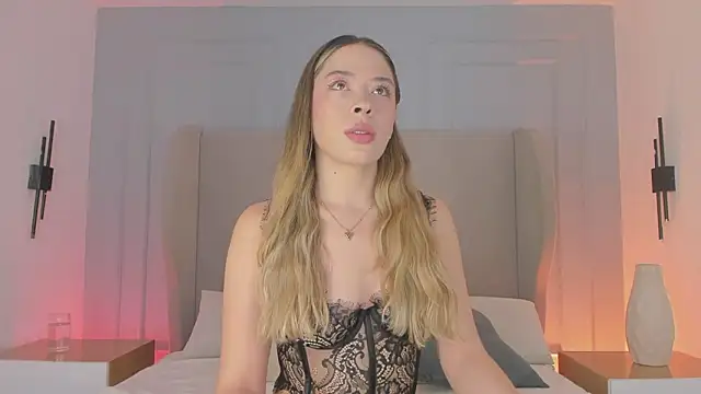 chloe d online show from March 16, 12:53 pm