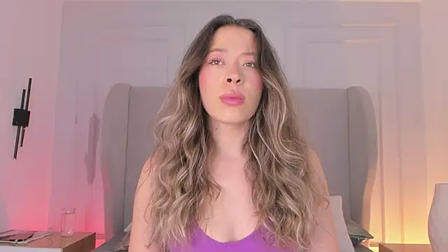 chloe d online show from November 7, 11:38 am