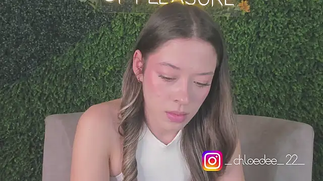 Snapshot of chloe_d chatting on October 18, 5:15 pm chloe d online show from October 18, 5:15 pm