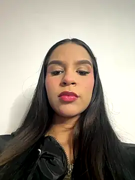 Snapshot of halley5_ chatting on September 23, 7:34 pm halley5 online show from September 23, 7:34 pm