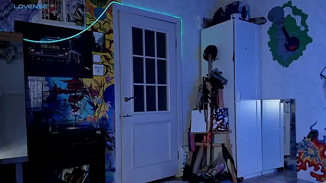 Sunny Mouse  online show from October 13, 5:04 pm