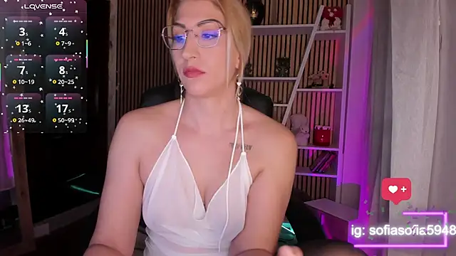 sofiah  online show from March 25, 4:54 pm