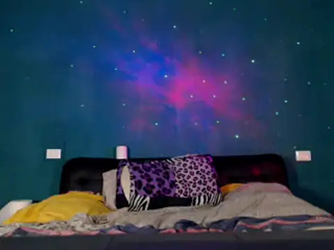 Karendolly  8 online show from January 8, 12:58 am