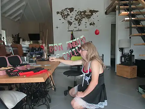 Snapshot of Madame_Callie chatting on September 15, 1:08 pm Madame Callie online show from September 15, 1:08 pm