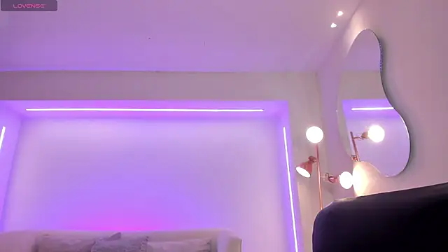 AlessiaCorleone  online show from October 21, 11:47 am