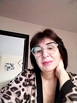 AlbinaXPretty online show from November 14, 8:14 am