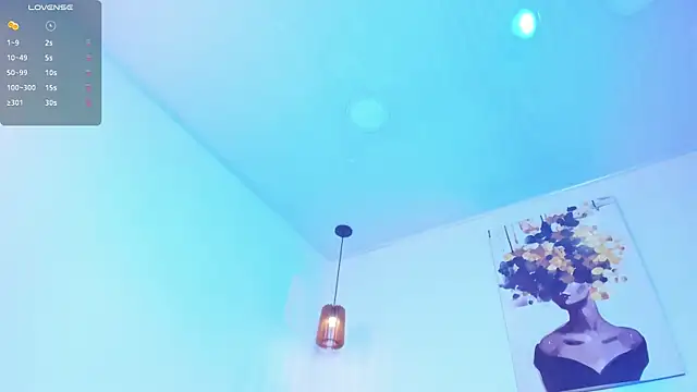 dolly zoe online show from April 14, 9:20 am