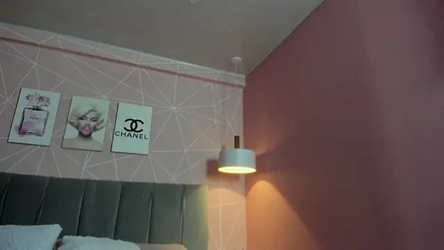 dolly zoe online show from February 5, 10:46 pm