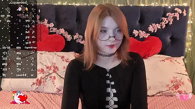 AliceLanley online show from March 26, 11:23 am