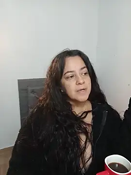 lucia vonne  online show from June 14, 4:13 am