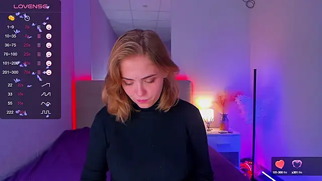 Snapshot of DellaRowe chatting on October 6, 12:22 pm DellaRowe online show from October 6, 12:22 pm