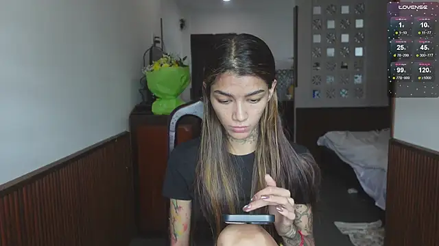 vinkitinkii online show from February 18, 6:45 am