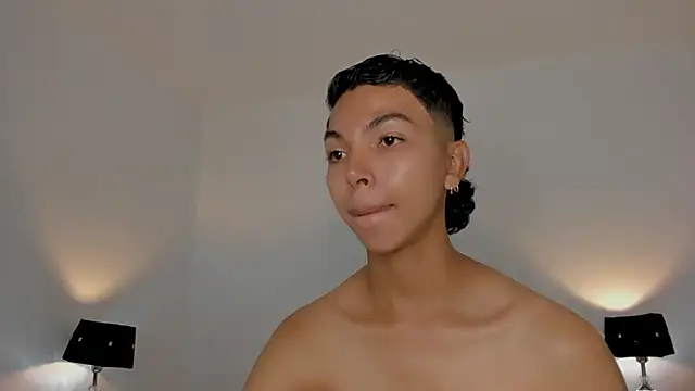 xhenisa  online show from January 11, 4:56 pm