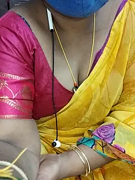Snapshot of yours-kavaya chatting on October 10, 5:23 am yours-kavaya online show from October 10, 5:23 am