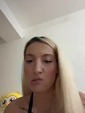 Snapshot of Ella_Charm chatting on September 27, 4:36 pm Ella Charm online show from September 27, 4:36 pm
