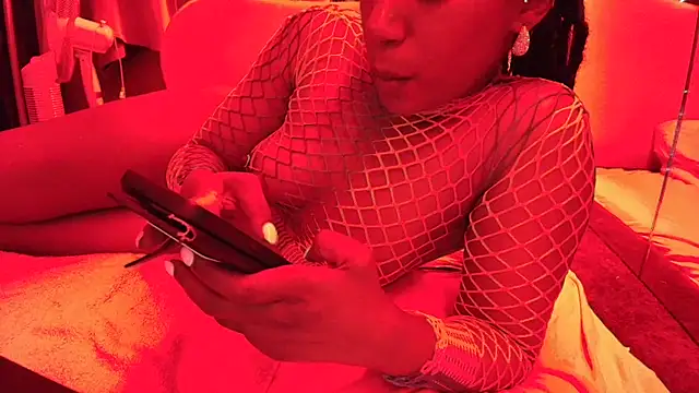 Snapshot of ROXYNL chatting on September 27, 9:44 pm ROXYNL online show from September 27, 9:44 pm