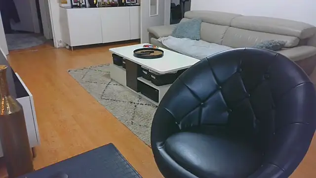 sarametisse26 online show from October 6, 6:08 am