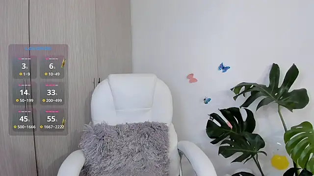 whitneyr  online show from September 26, 1:20 pm