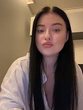 Angela Fosterr online show from September 28, 4:23 pm