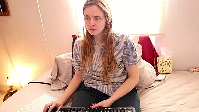 xxpixeyxx online show from January 6, 6:00 pm