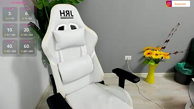 EveEvian online show from February 19, 3:33 pm