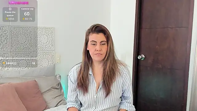 V monse online show from March 25, 4:43 pm