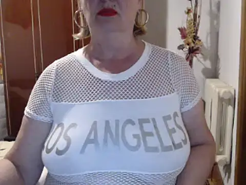 Snapshot of Secretfox chatting on September 20, 4:49 pm Secretfox online show from September 20, 4:49 pm