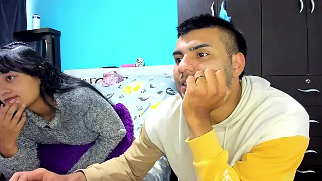 2ScarletandRyan8 online show from November 5, 11:15 am