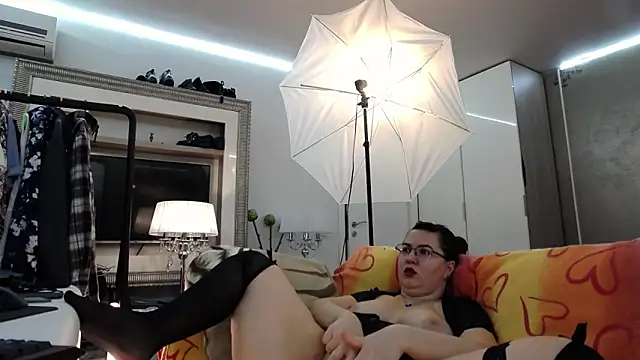 ILoveToFeelU online show from October 21, 10:03 pm