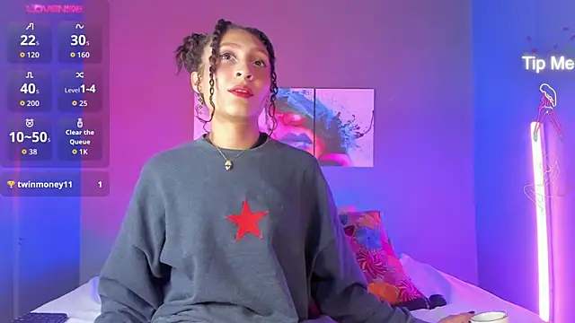 Snapshot of IsabellaSpencer chatting on October 16, 10:23 pm IsabellaSpencer online show from October 16, 10:23 pm